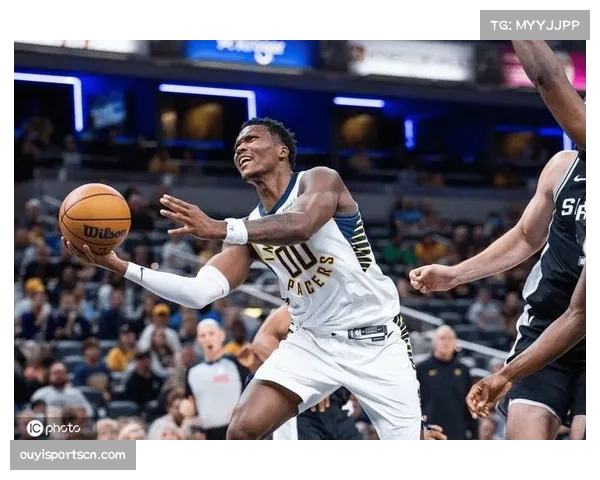 马瑟林绝杀后获伦纳德安慰 快船更衣室氛围支持新援成长